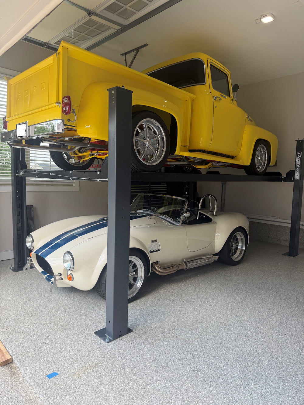 Daytona LFPP9 9,000lb 4 Post Parking Lift